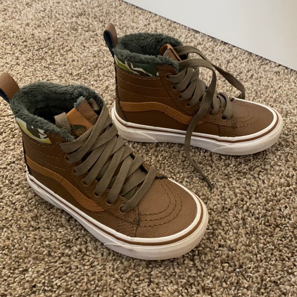 Boys Vans Winter High Tops 10.5